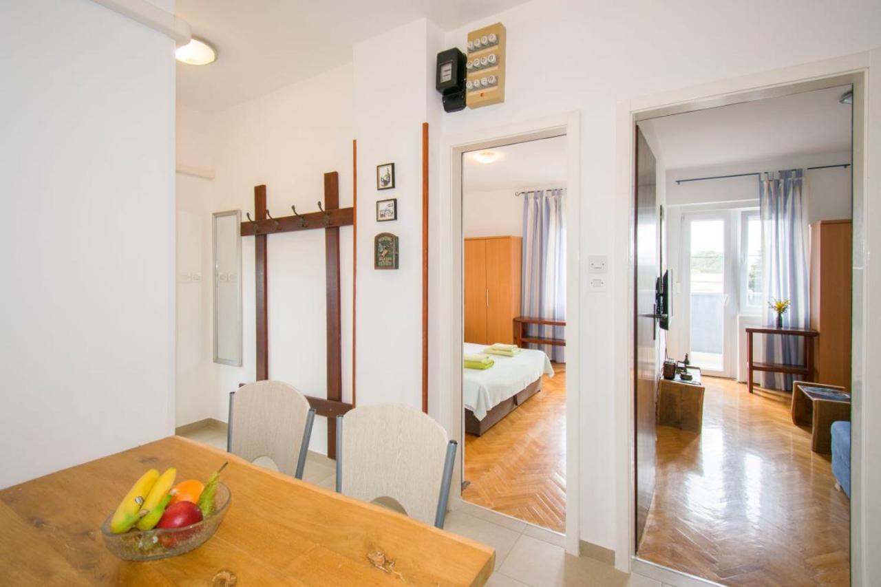 Apartman M In Premantura Esterno foto