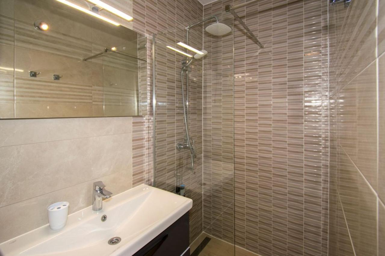 Apartman M In Premantura Esterno foto