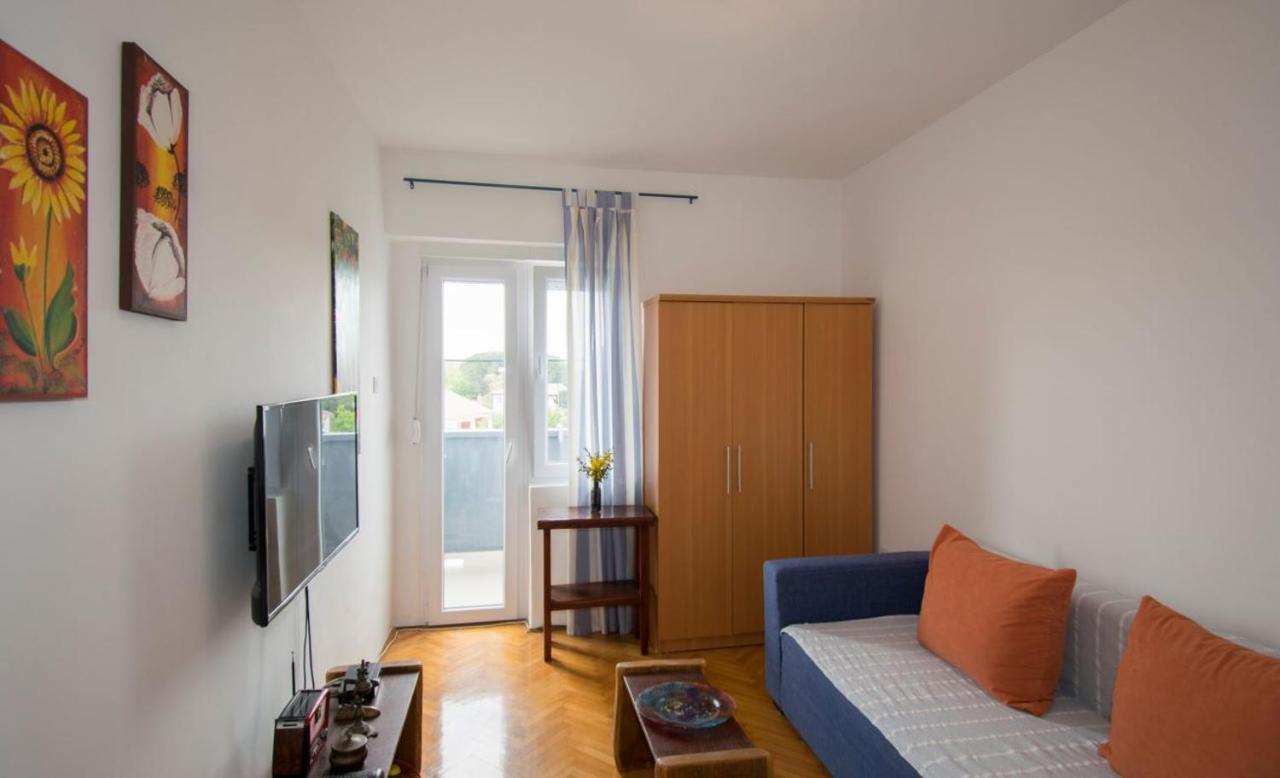 Apartman M In Premantura Esterno foto
